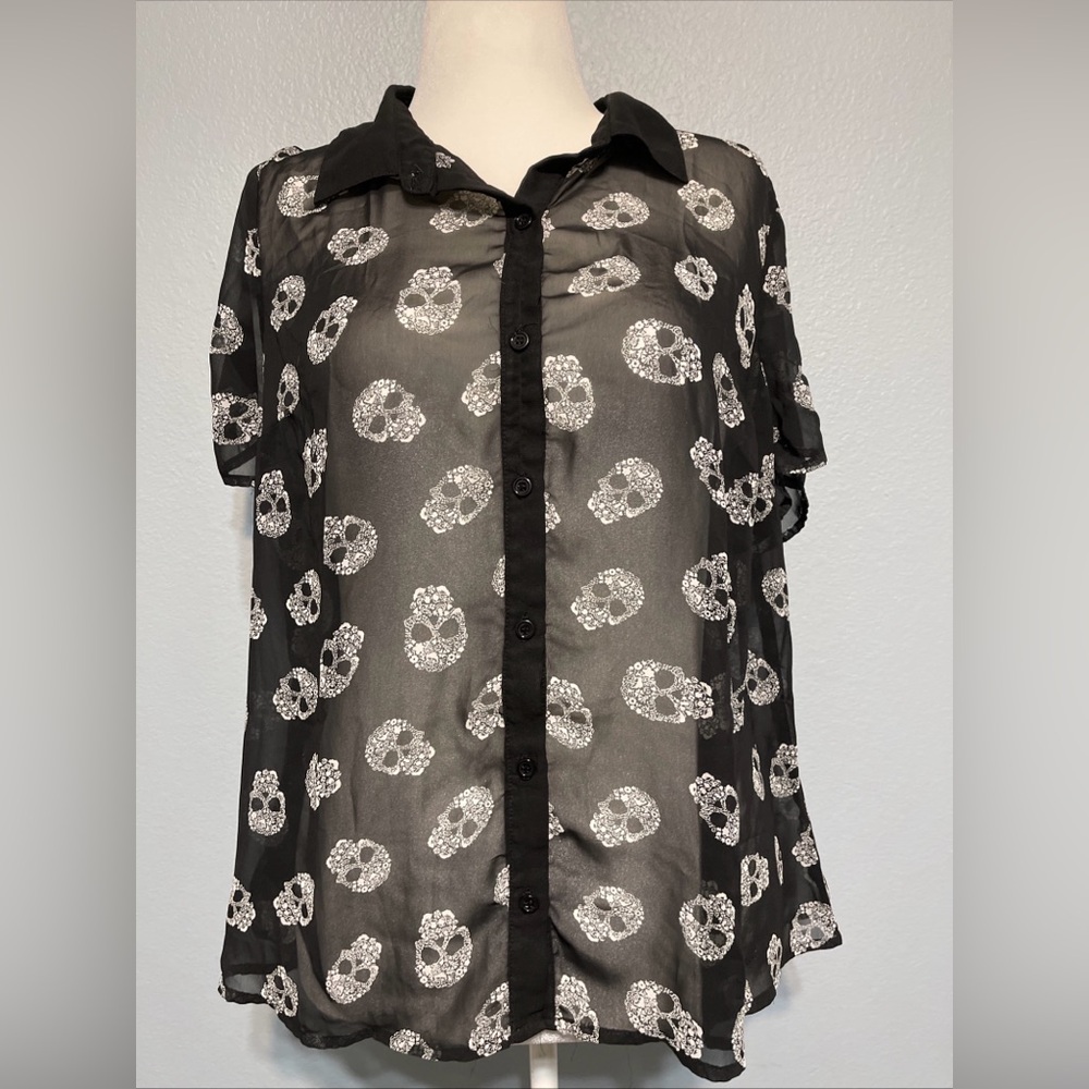 Torrid Skull Print Chiffon Blouse Black Sheer Button Up Top Whimsigoth Small